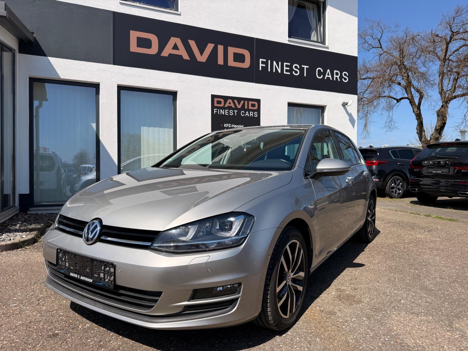 Volkswagen Golf VII Lim. BMT/XENON/LED/NAVI/Life/SHZ/PDC