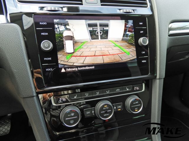 Golf 2.0 TDI ''Highline'' LED Navi AHK FAHRSCHUL