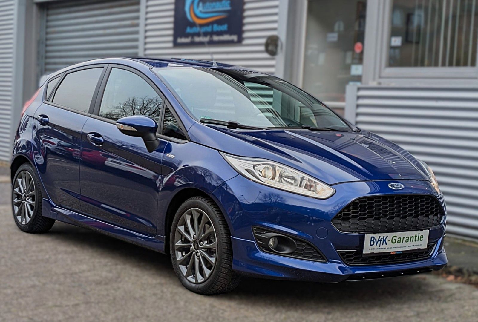 Fahrzeugabbildung Ford Fiesta ST-Line KLIMAAUT NAVI SITZH. 1.Hd