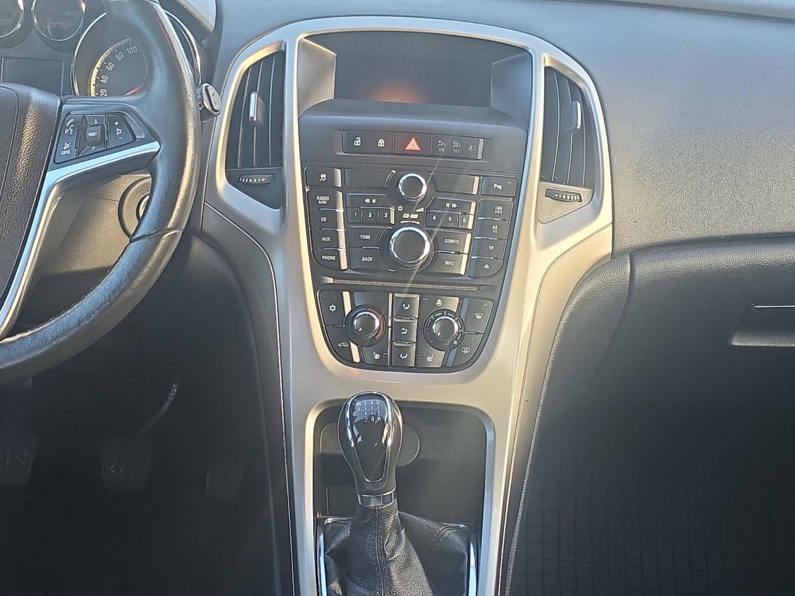 Fahrzeugabbildung Opel Astra J Edition*Klima*Tüv und Service NEU