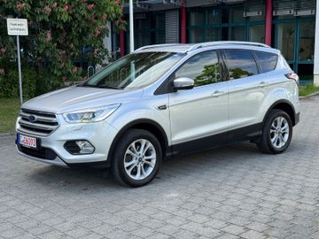 Ford Kuga - 2