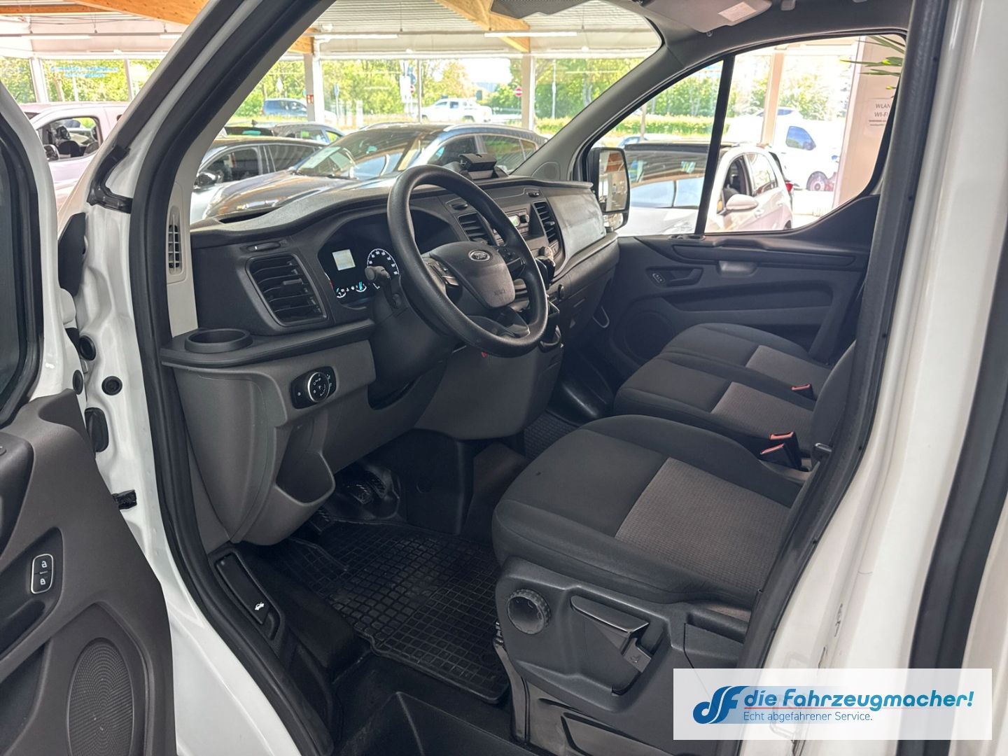 Fahrzeugabbildung Ford Transit Custom Kasten 280 L1 DAB SHZ Notbremsass