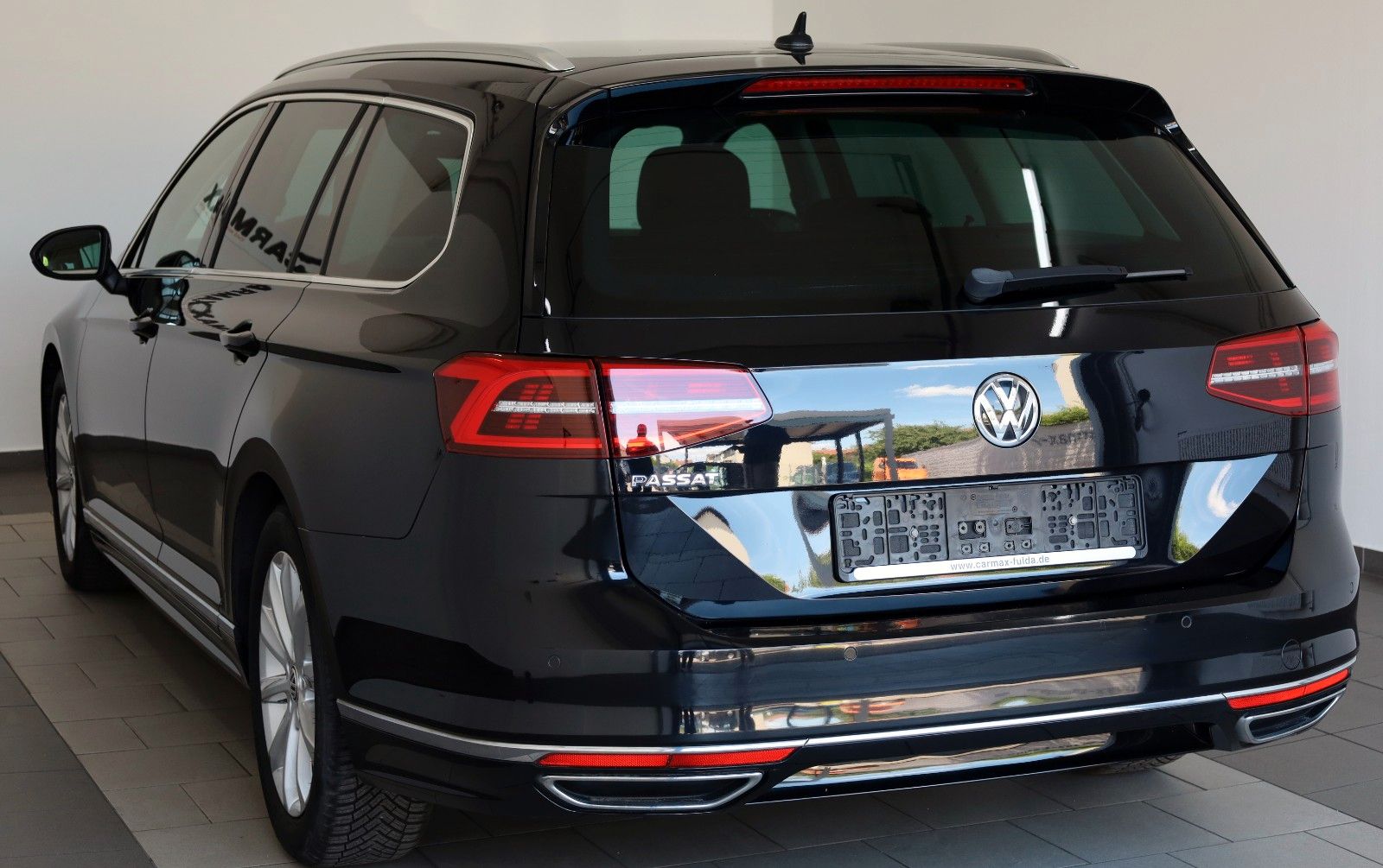 Fahrzeugabbildung Volkswagen Passat Variant Highline R Line T.Leder,Navi,LED