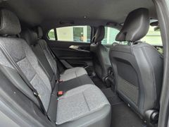 Fahrzeugabbildung Rafale Techno 1.2 E-TECH Hybrid 200 4Control adv