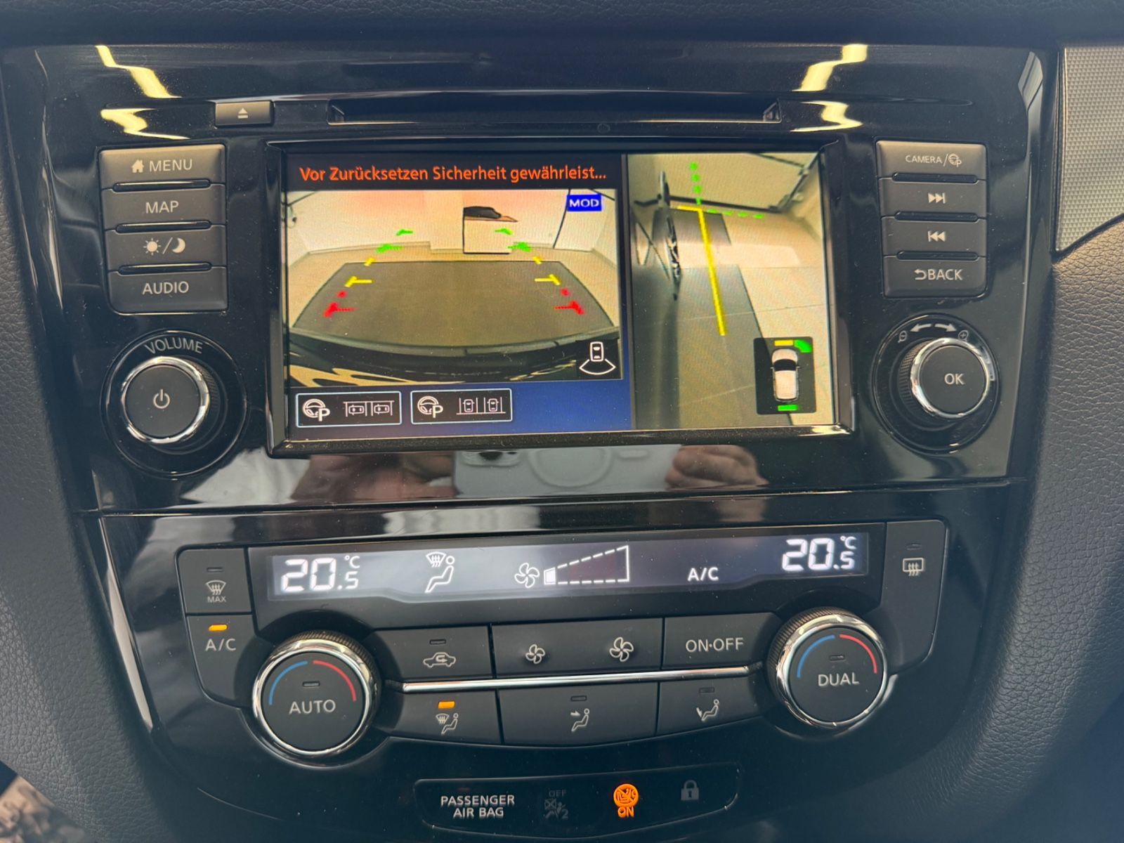 Fahrzeugabbildung Nissan Qashqai Tekna Safety-Shield-Paket 360°