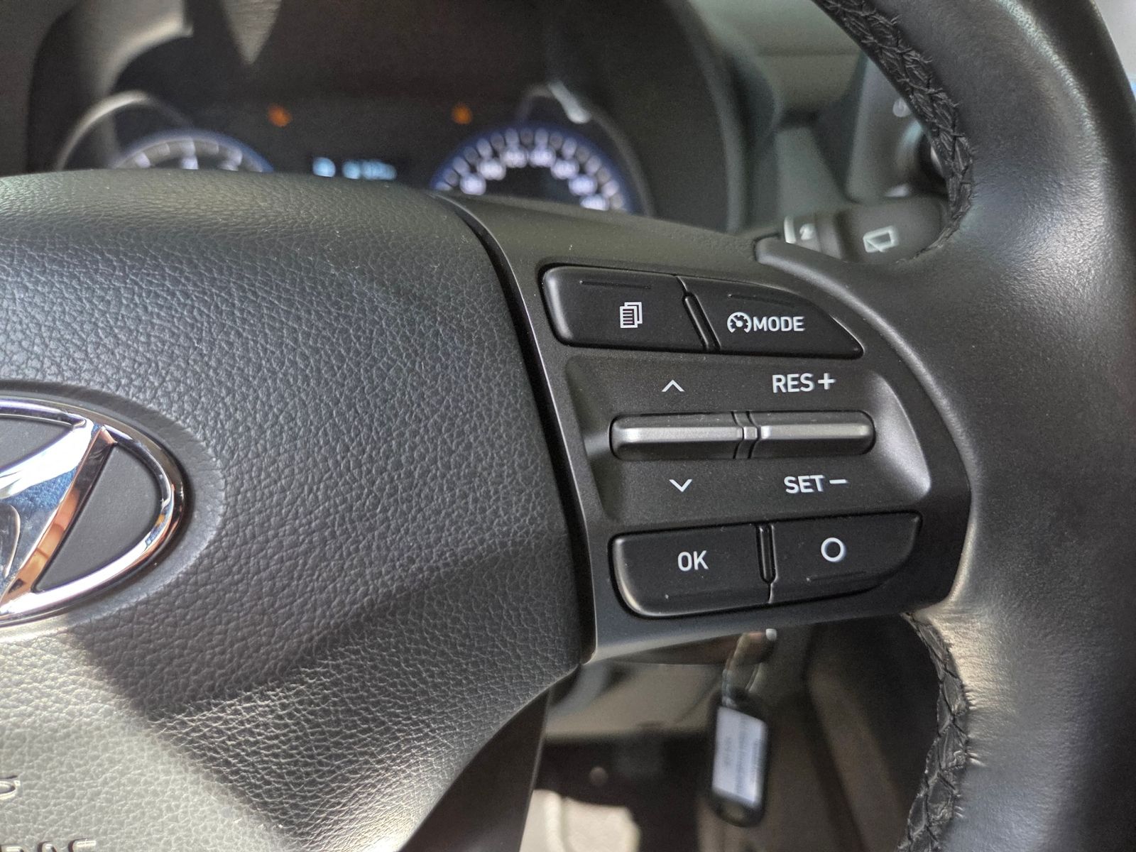 Fahrzeugabbildung Hyundai KONA Trend 2WD KLIMA LED NAV SHZ ALU