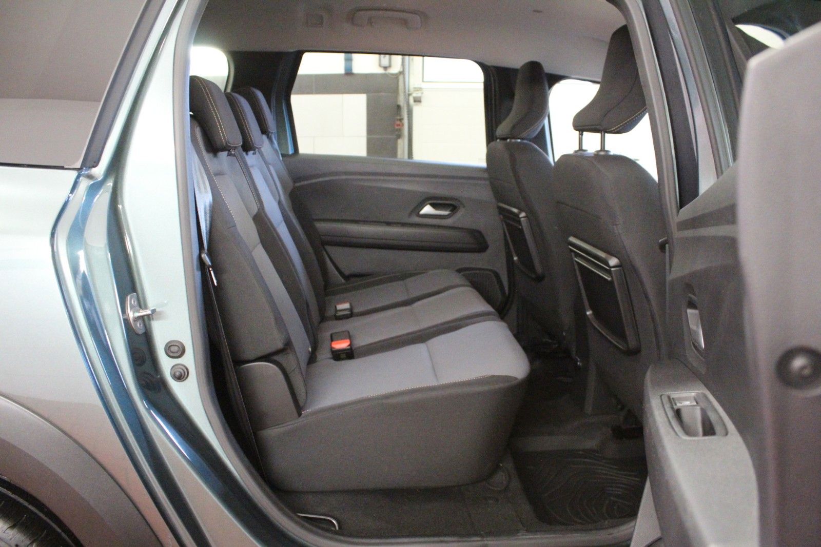 Fahrzeugabbildung Dacia Jogger TCE 110 Extreme+ 5-Sitzer *AHK*