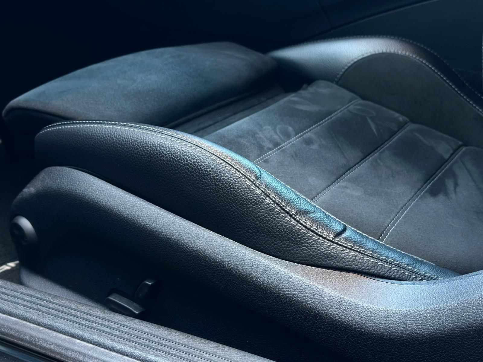 MERCEDES-BENZ C 200CGI CABRIOLET AMG* LED#SHZ#NAVI#TEMPO#CAM - Image 22