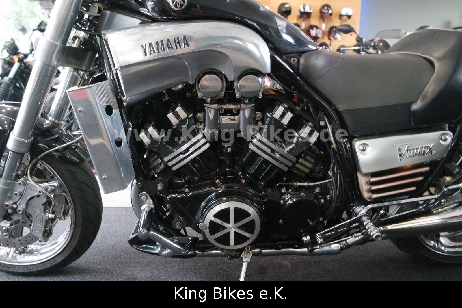 Fahrzeugabbildung Yamaha Vmax 1200 - Billet - White Power - Supertrapp