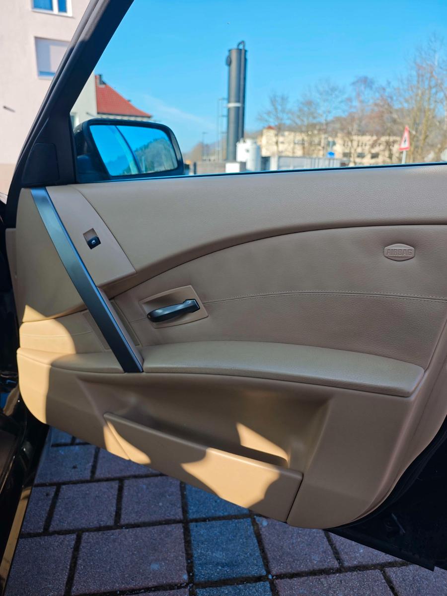 BMW 530 2004 — photo 12