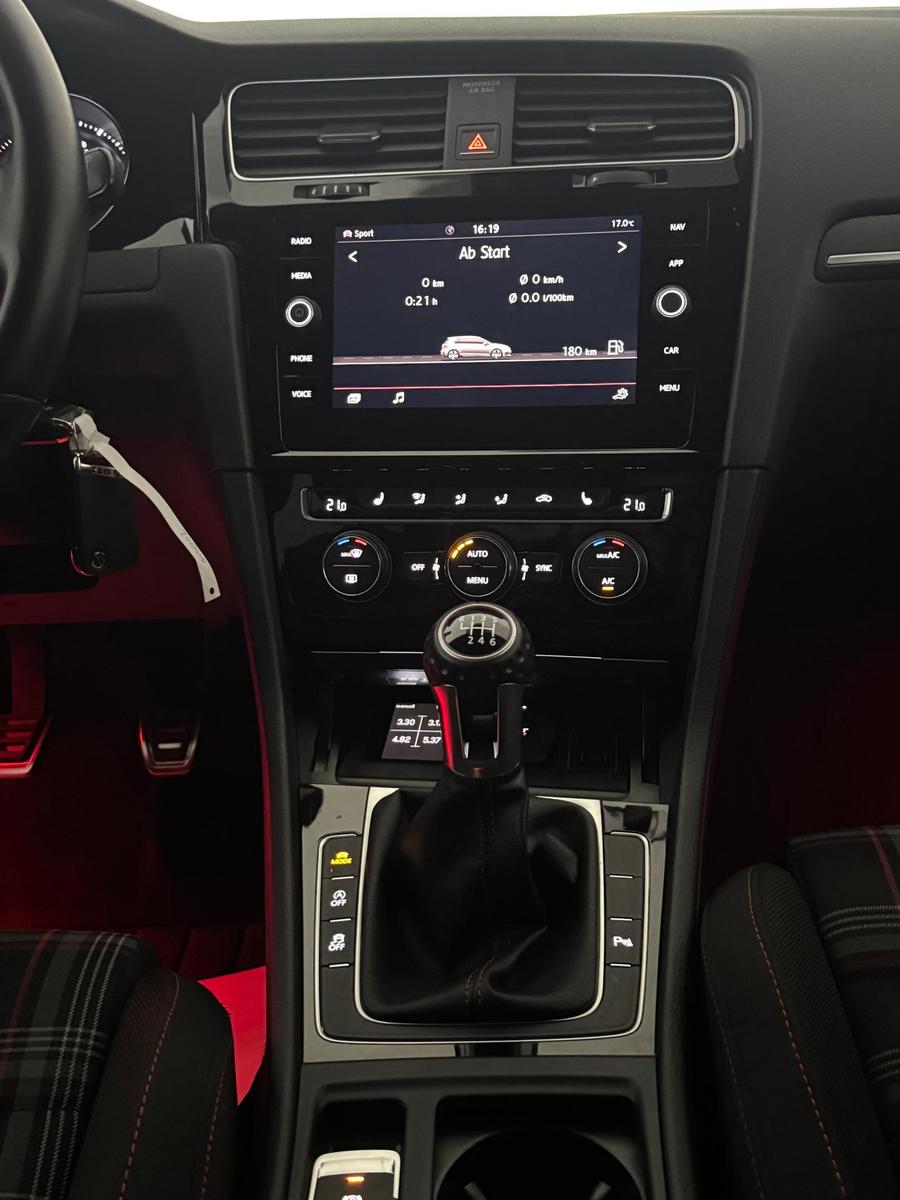 Volkswagen Golf GTI Matrix LED LFW ACC Navi Parkhilfen