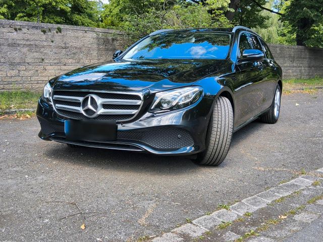MERCEDES-BENZ Mercedes E220d T