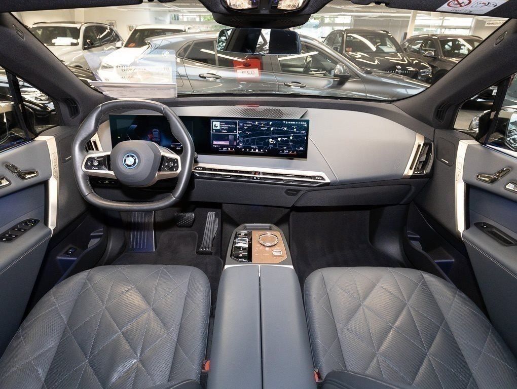 BMW iX - Bild 11