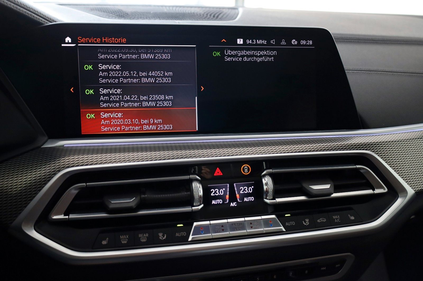 Fahrzeugabbildung BMW X5 M50 d,Panorama,Laser,Soft-Close,HUD, Air-Pak.
