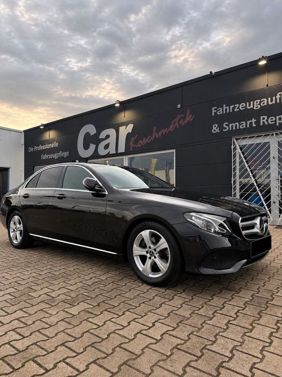 Image of Mercedes-Benz E 220