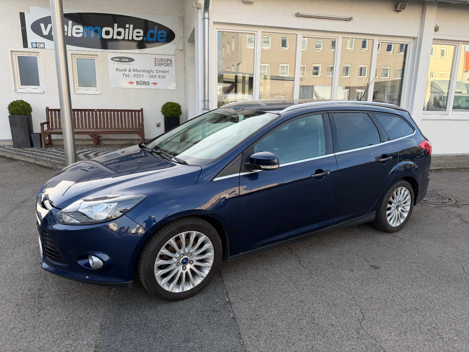 Ford Focus 2011 — photo 10