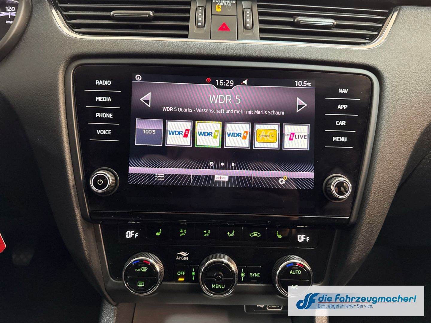 Fahrzeugabbildung SKODA Octavia Combi Ambition Sperrdiff. Apple CarPlay