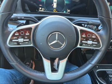 Mercedes CLA 200 Shooting Brake - 12