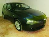 Alfa Romeo 147 1.9 JTD M-JET 5 porte Prog. - gebrauchte Alfa Romeo 147 aus dem Jahr 2005