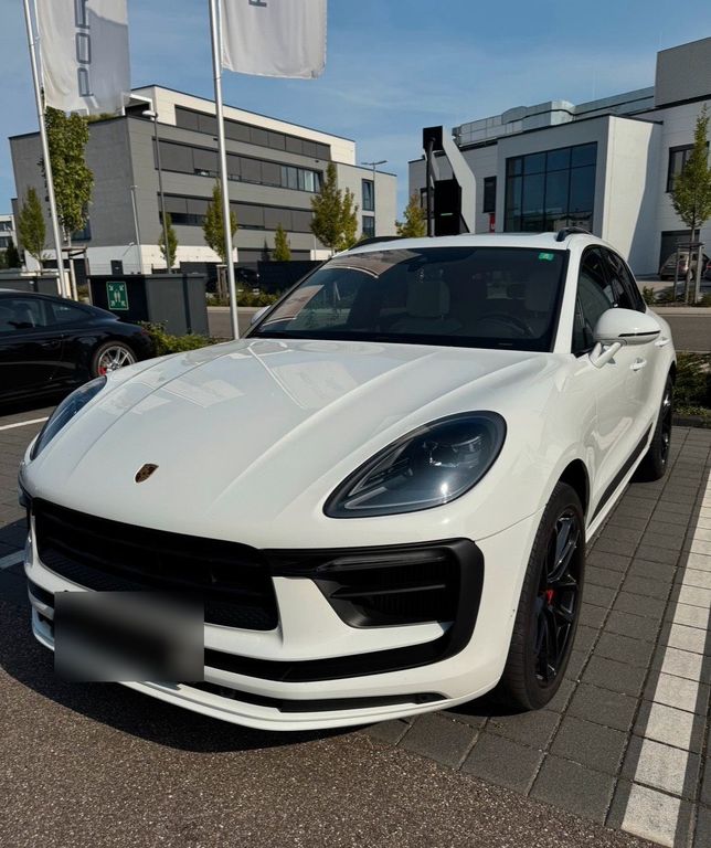 Image of Porsche Macan