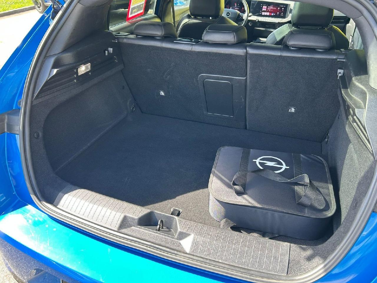 Opel Astra L Electric GS **Panoramadach*Navi*SHZ*