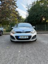 Kia Rio 1.2 Dream-Team Dream-Team - Kia Rio in Mannheim