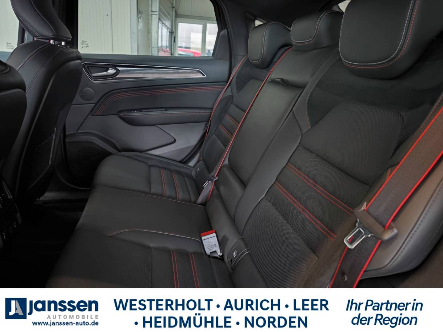 Fahrzeugabbildung Renault Arkana TCe160 EDC R. S. Line
