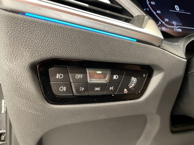 BMW 320 e Touring M Sport Automatik EU6 Leder LED AC foto 18