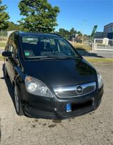 Opel Zafira B 1.9 tdi - Opel Zafira Gebrauchtwagen in Kiel