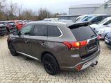 Mitsubishi Outlander 2.4 4WD Plug-In Hybrid AHK - Mitsubishi Plug-in Hybrid Outlander aus 2018