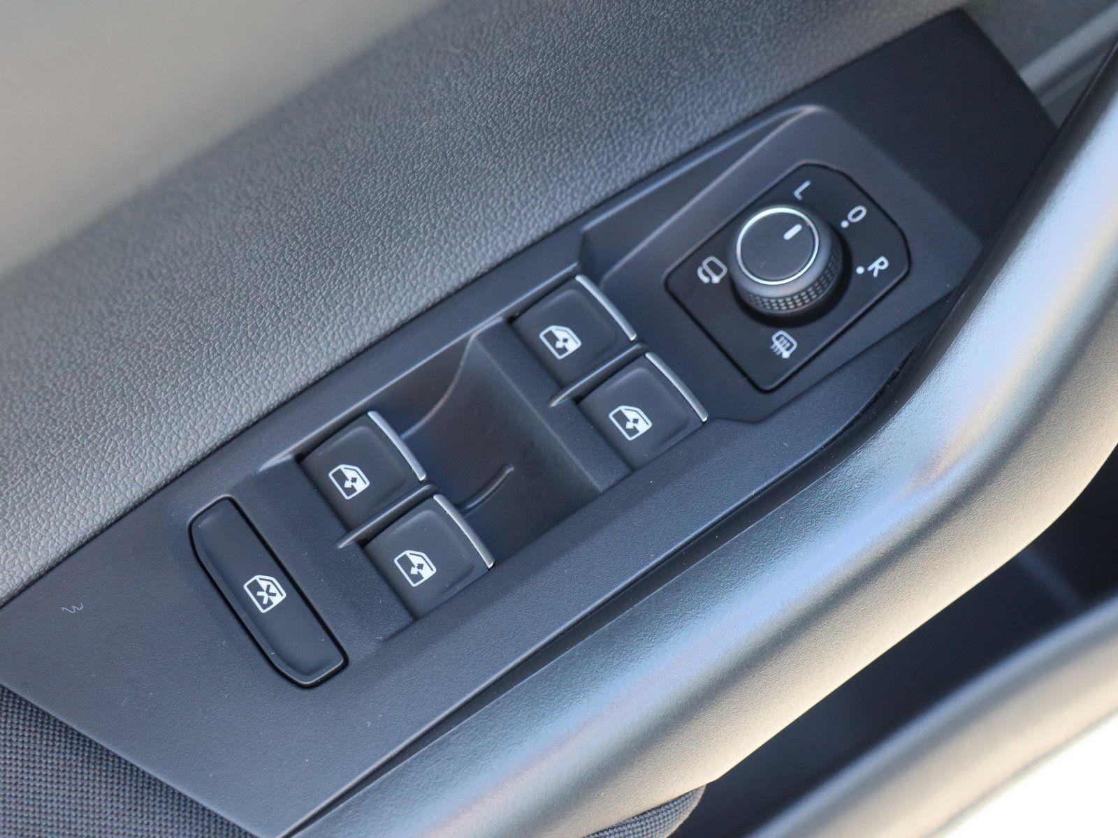 Volkswagen Taigo 1.5 TSI DSG R-Line Navi Matrix-LED