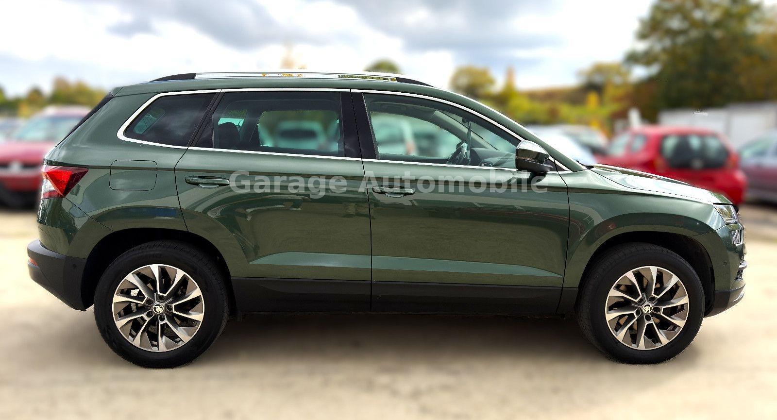Skoda Karoq Clever 4x4 2.0 TDI DSG Pano AHK 4X SHZ Amb