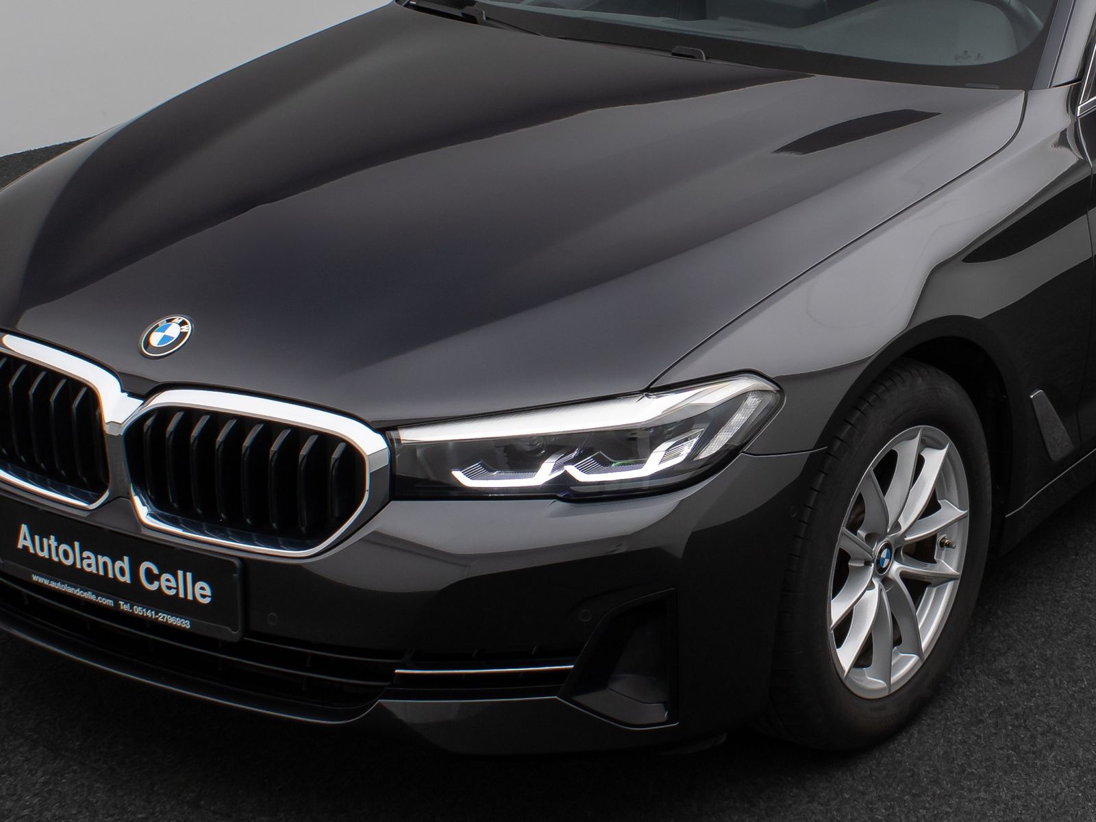 Fahrzeugabbildung BMW 520d Kamera DAB CockPitPro Alarm Sport Leder LED
