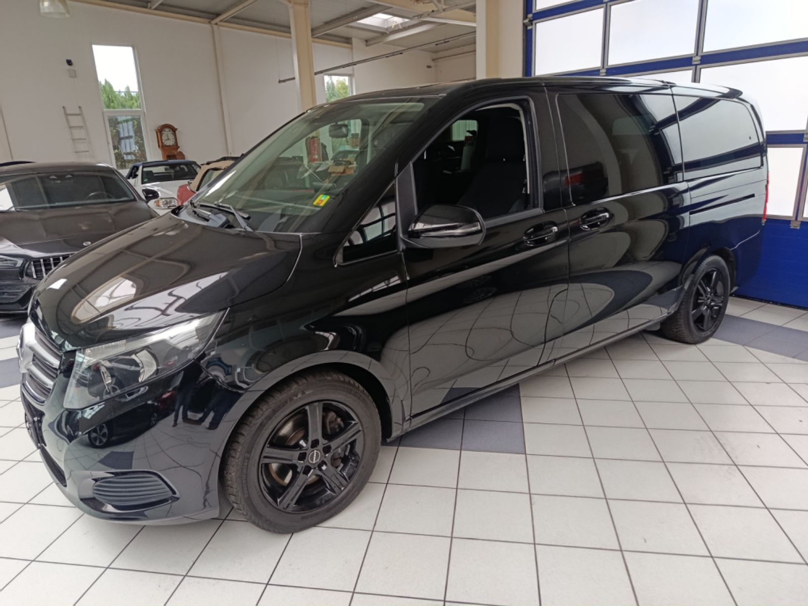 MERCEDES-BENZ V 250 CDI/BT/d lang*6 SITZER*2xSCHIEBETÜR*