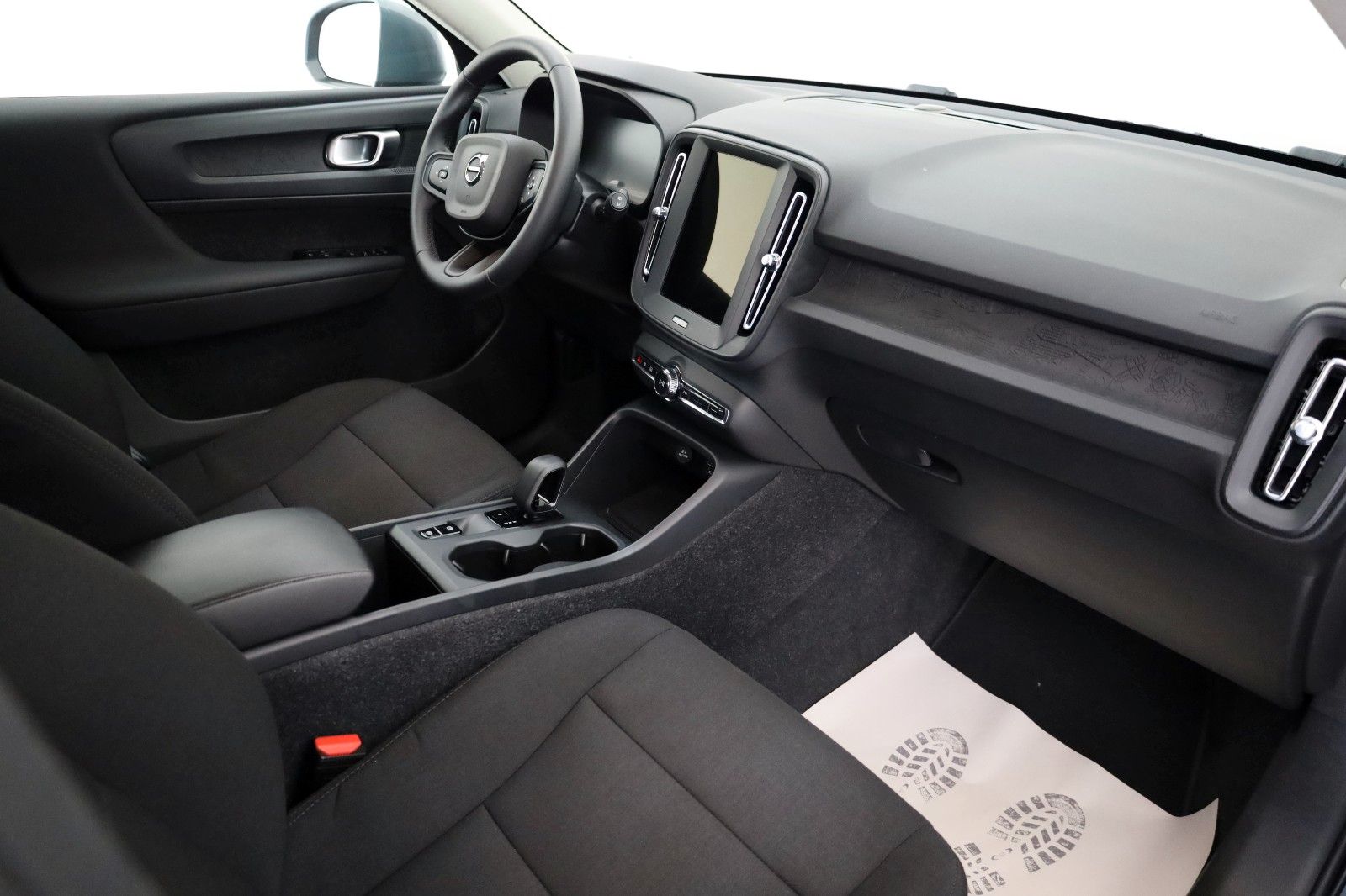 Fahrzeugabbildung Volvo XC40 Momentum Core,Navi,LED,PDC,DAB