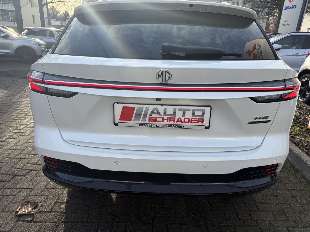 MG HS
