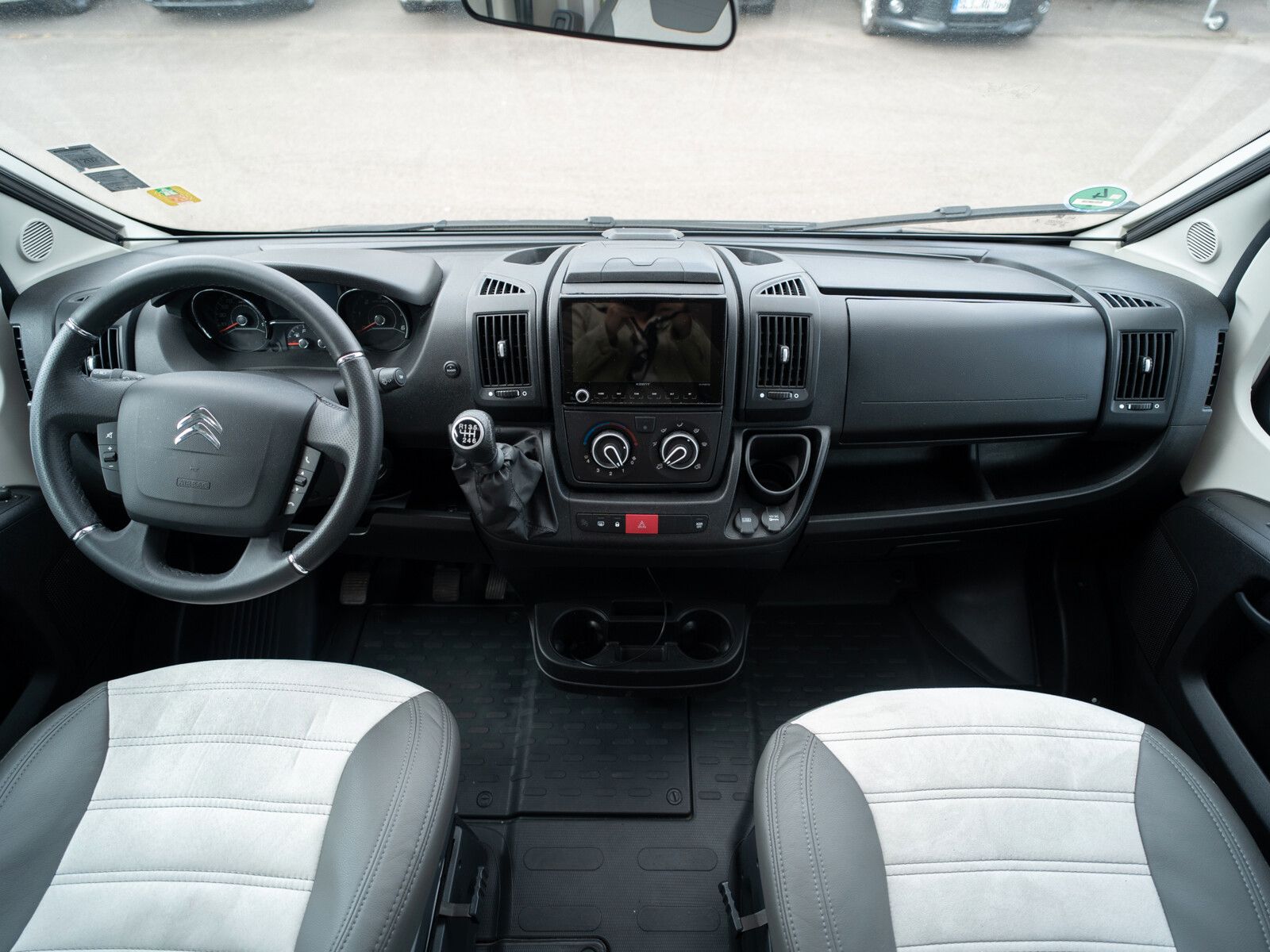 Fahrzeugabbildung Sunlight Adventure T 67S Navi/Kamera, Sat/TV, Markise uvm