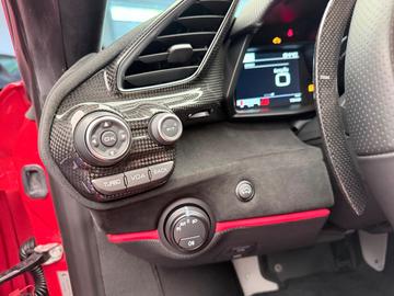 2020 Ferrari 488 PISTA 缩略图 21