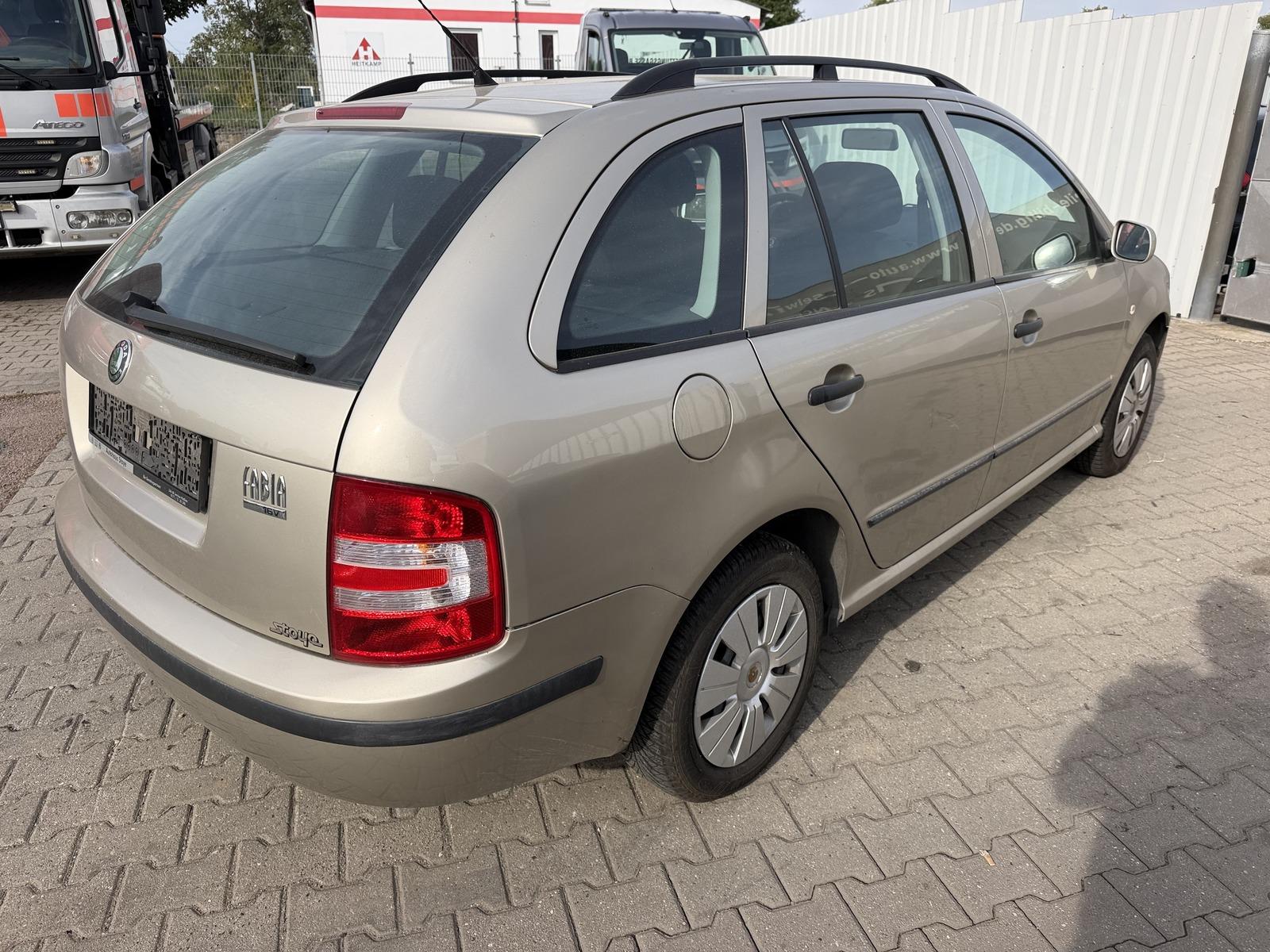 Skoda Fabia 2006 — photo 6