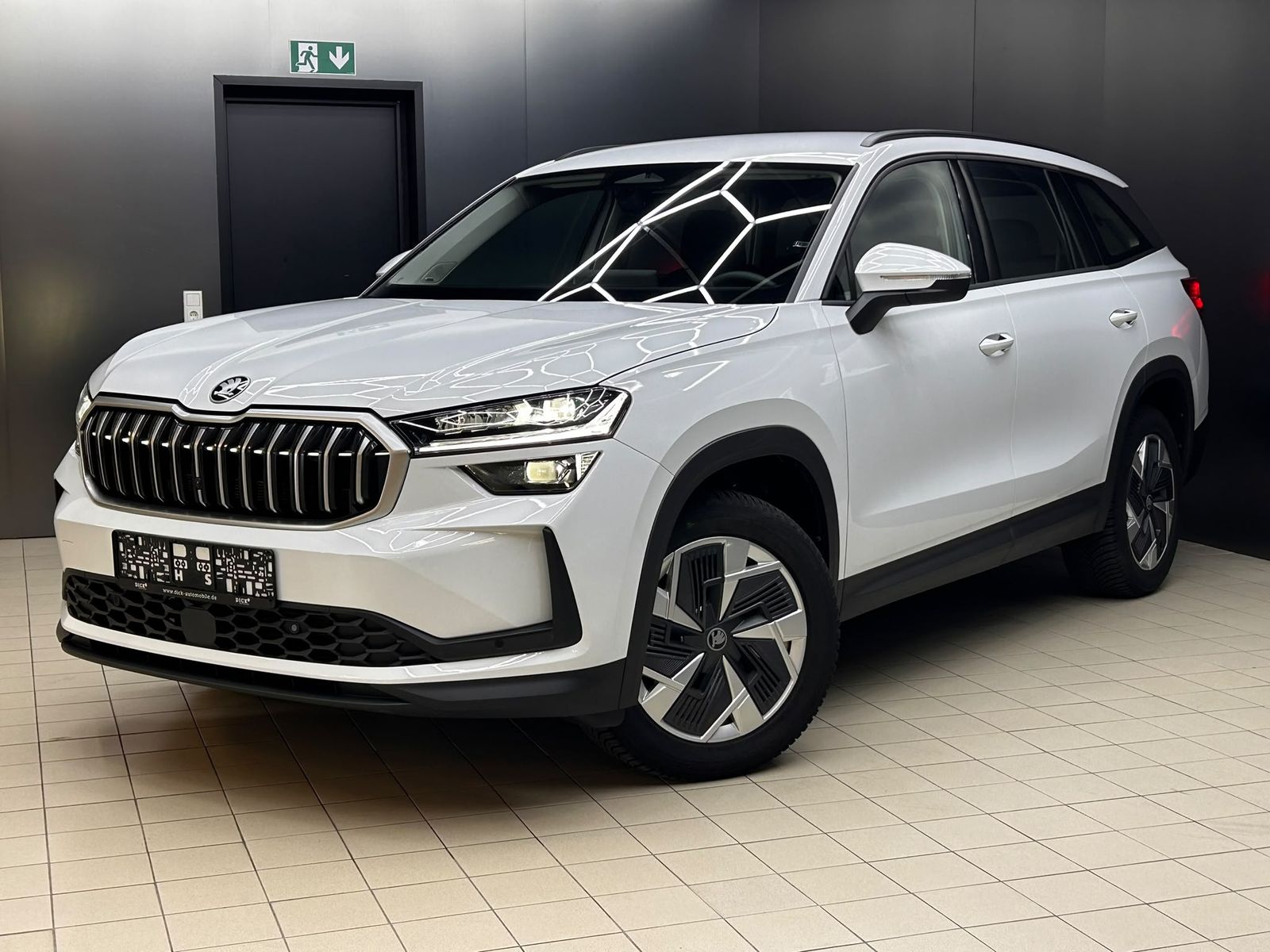 Fahrzeugabbildung SKODA Kodiaq 2.0 TDI DSG 4x4 Select 7SI+MEMO+LED++AHK+