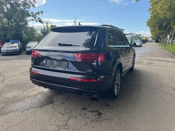 Audi Q7 - 6