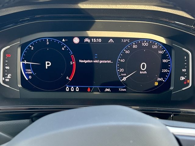 Fahrzeugabbildung Volkswagen T-Roc 2,0 TDI DSG BLACK STYLE KAMERA IQ DRIVE AH