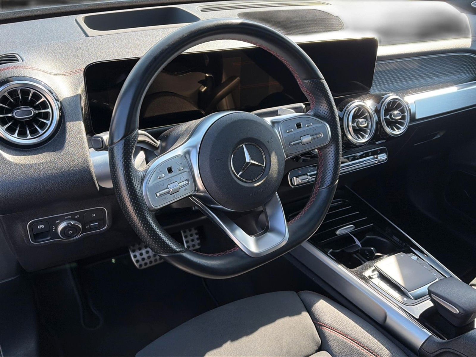 Mercedes-Benz EQB 350 AMG ALLRAD Pano 360 Burmesz Distro 96%SO foto 19