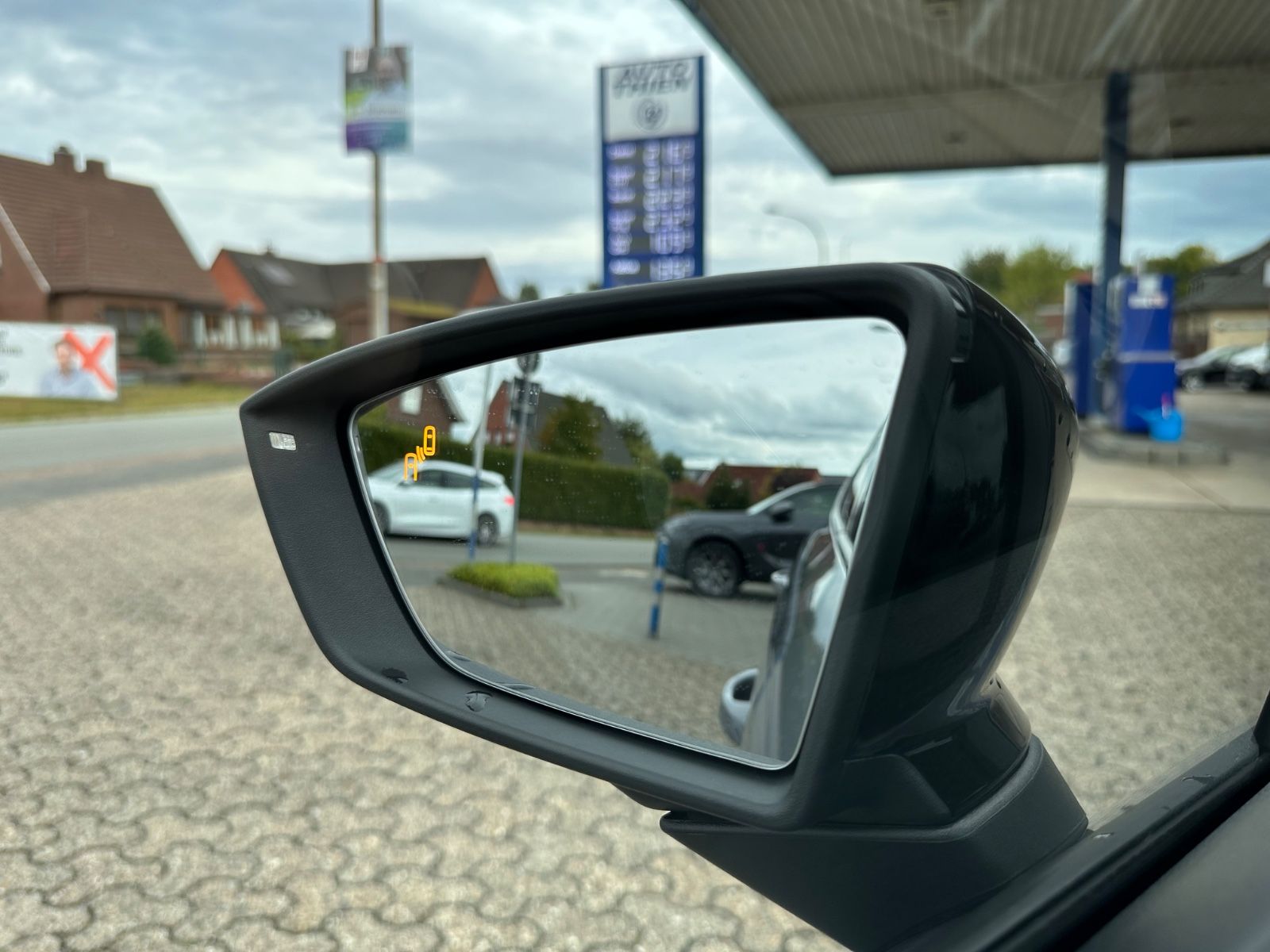 Fahrzeugabbildung SEAT Arona 1.5 TSI FR Black Edition DSG ACC/LED/Kamer