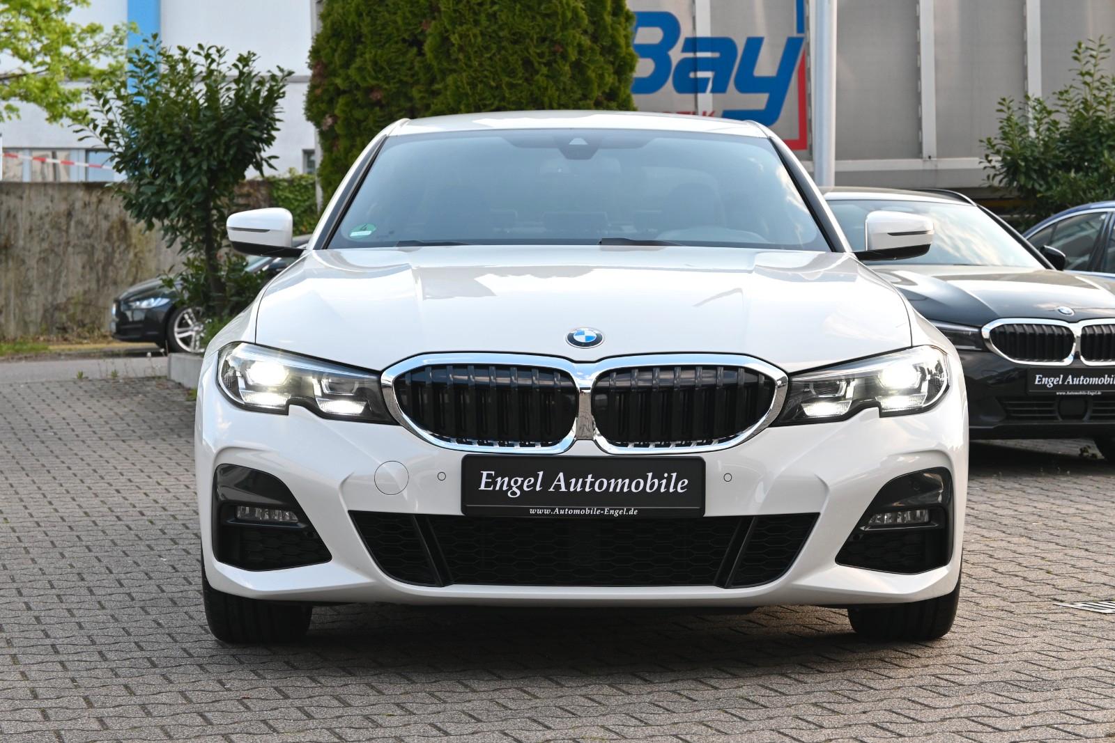 BMW 330 e M Sport H&K LED Lane Side