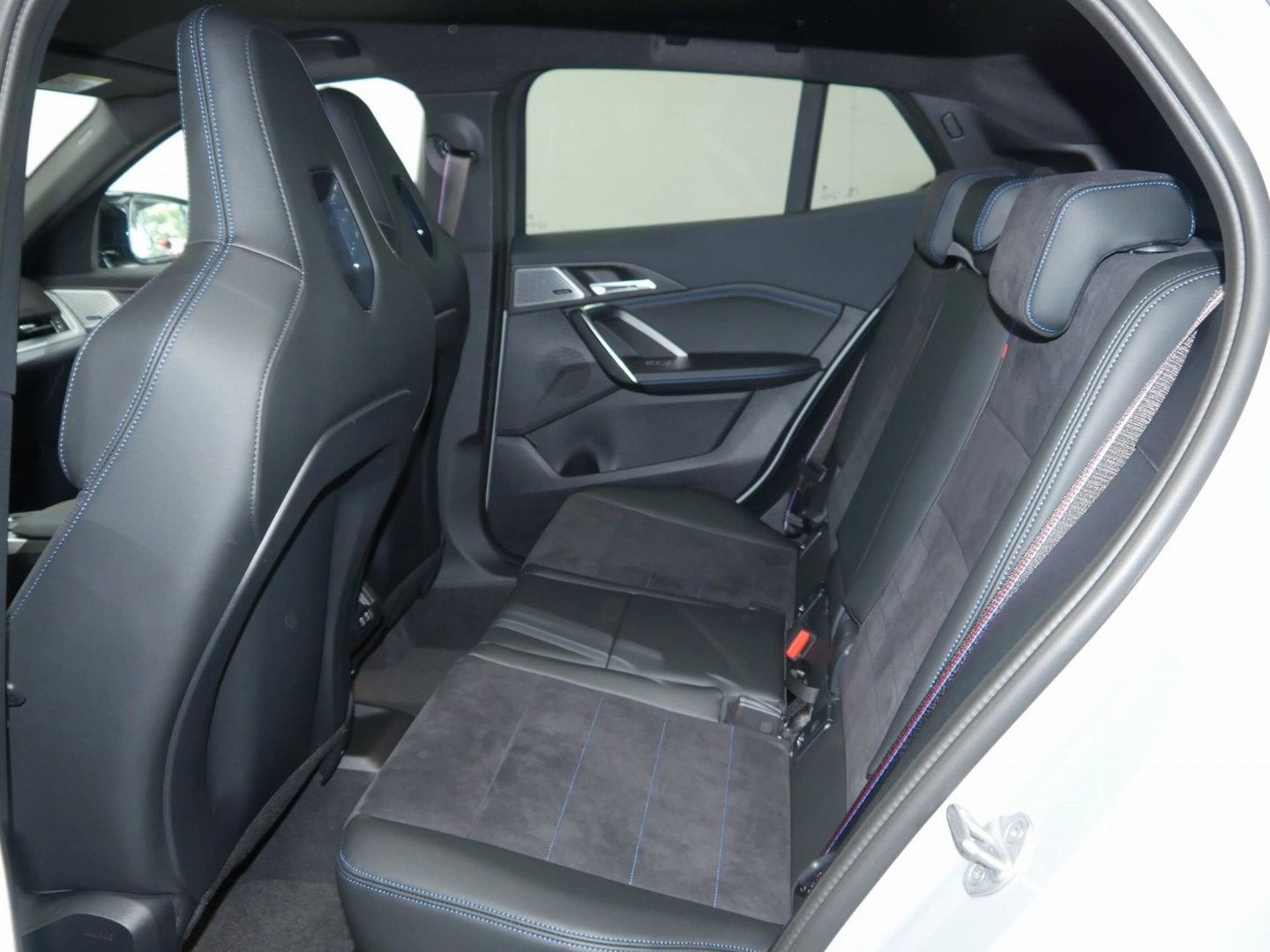 Fahrzeugabbildung BMW X2 M35 i 1. Hand Harman Kardon LED HuD Sitzh.