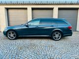 Mercedes-Benz E 220 CDI T AVANTG. Sportpaket, 1.Hd.,unfallfrei - Mercedes-Benz E 220: Cdi Sport