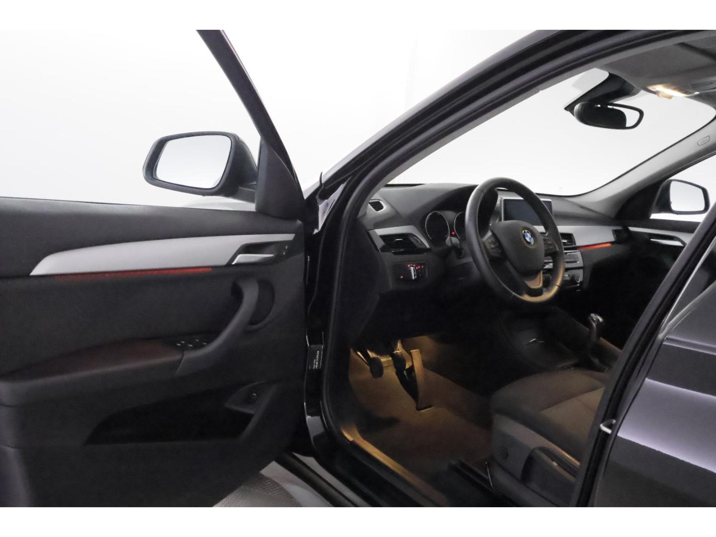 BMW X1 18i Advantage+LED+NAVI+CARPLAY+TEMPO+KLIMA, миниатюра 7