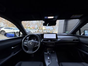 Lexus UX - 9