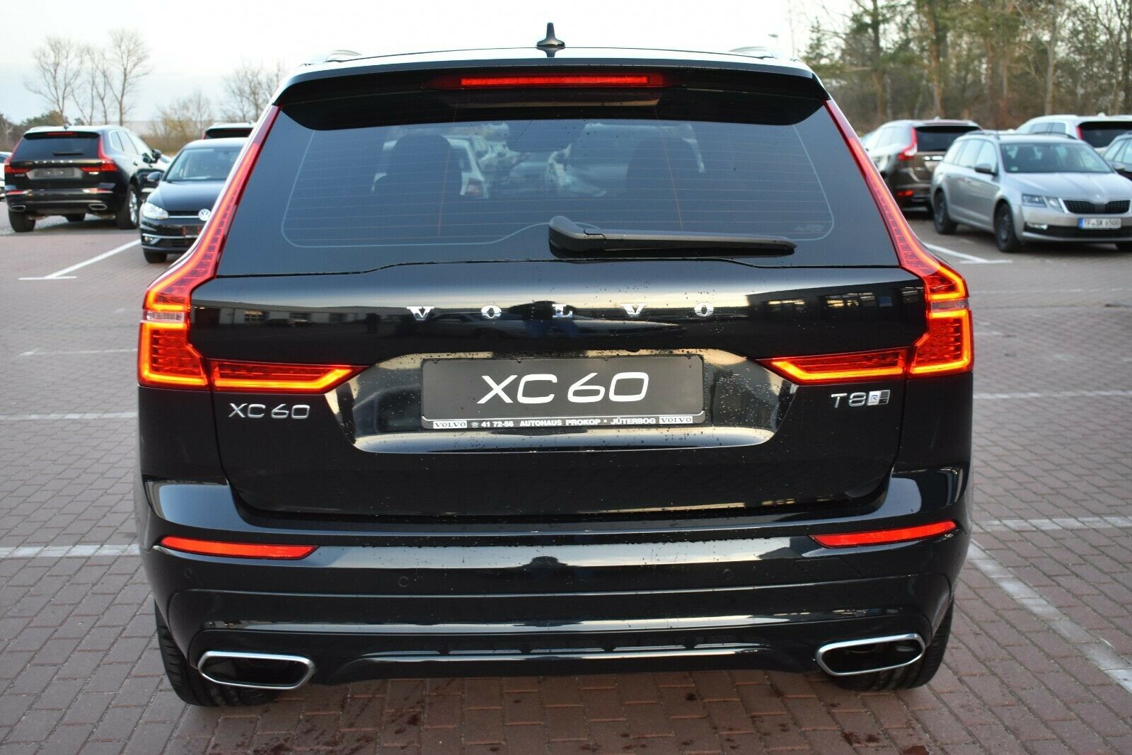 Fahrzeugabbildung Volvo XC60 T8 Twin Engine R-Design*RFK*Lhzg*Mietkauf